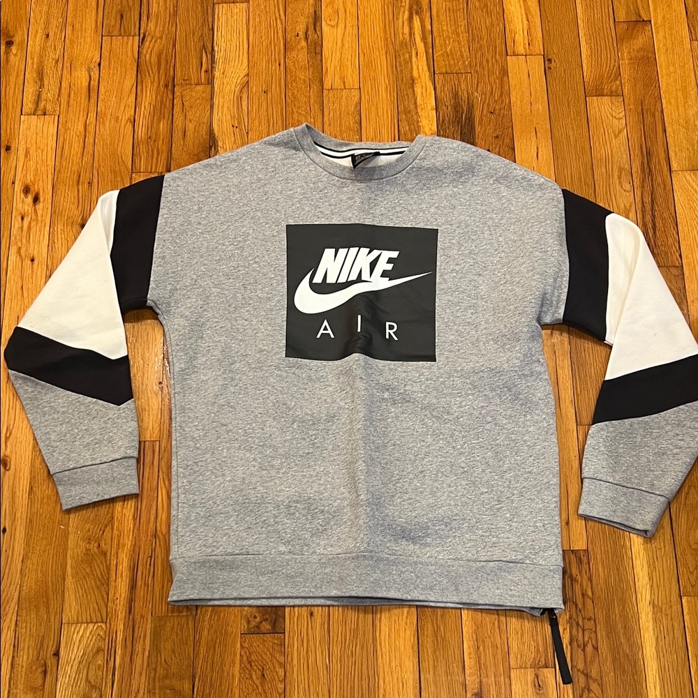 Nike crewneck